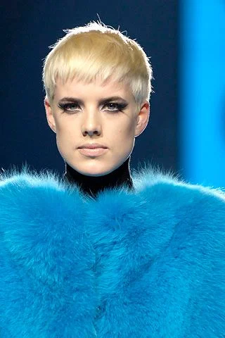 Look 25